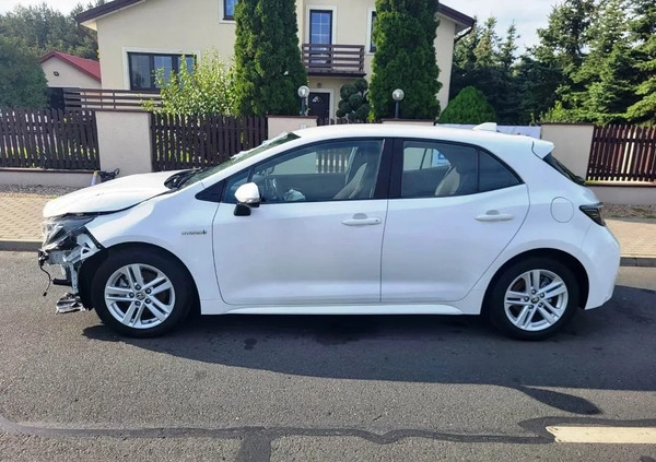 Toyota Corolla cena 41900 przebieg: 49500, rok produkcji 2021 z Stalowa Wola małe 106